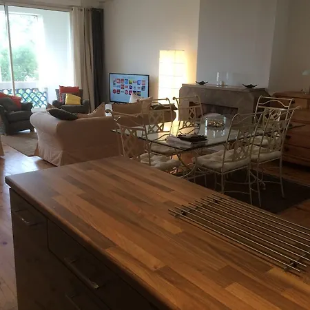 Les Cedres Apartment *